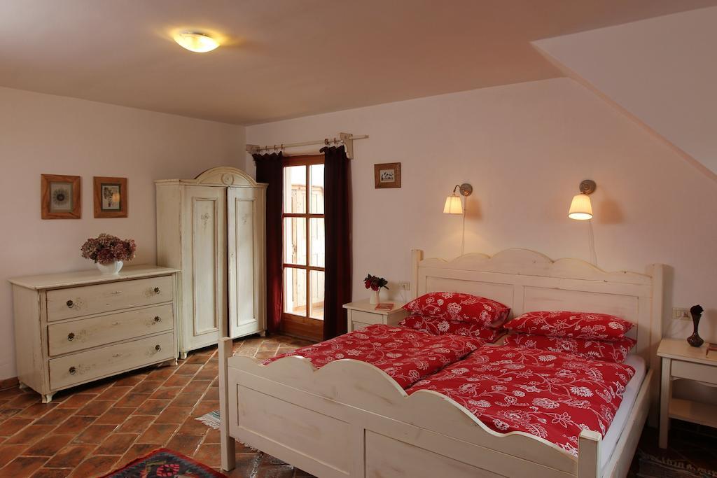 Guesthouse Novak Dvor Oda fotoğraf